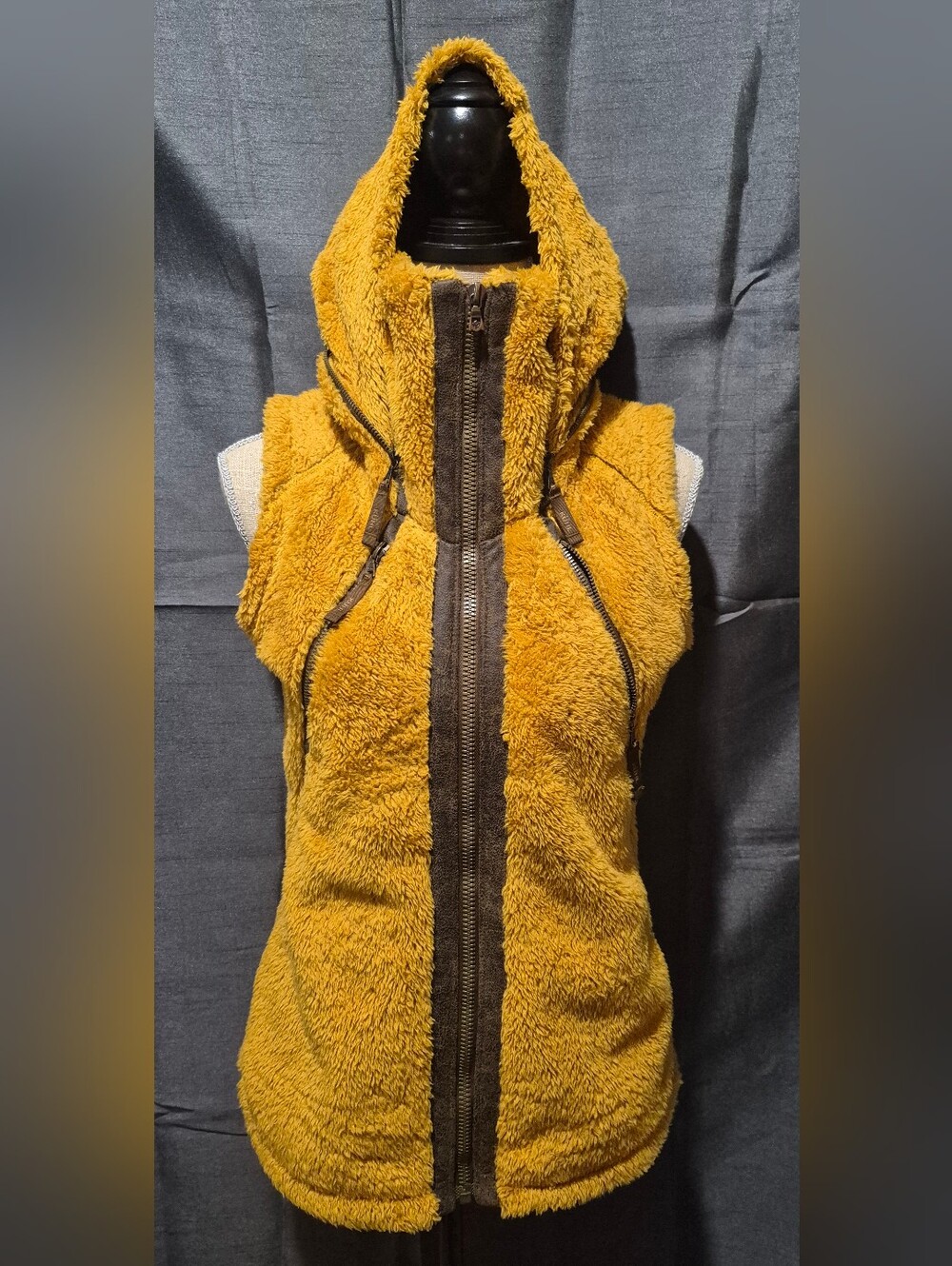 Kuhl Flight Premium Italian Fleece Winter Vest